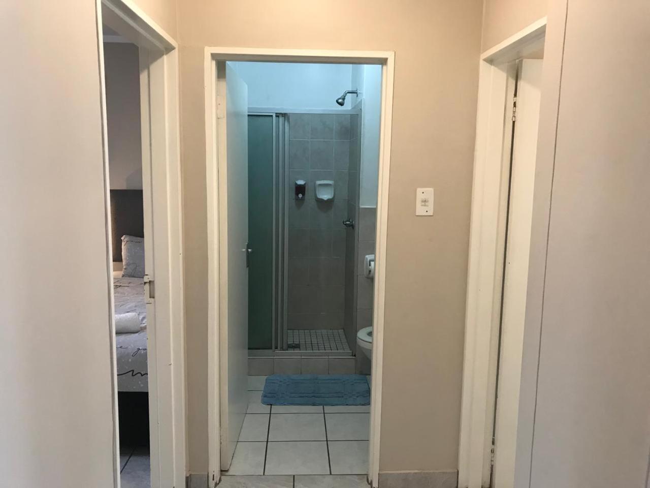 Menlyn Maine Apartments, Menlyn Place Pretoria-Noord Exterior foto